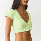 טופ קרופ V-neck כפתורים Y2K דגם Zoe