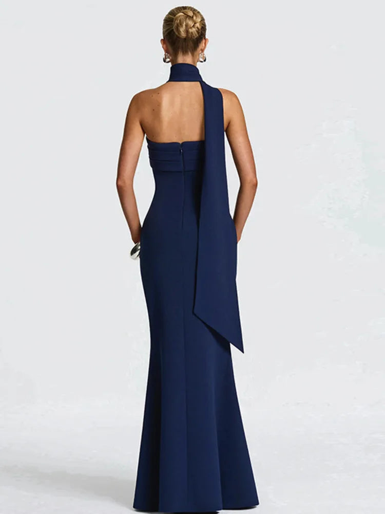 שמלת מקסי סטרפלס עם צעיף קולר דגם Bianca